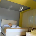 Irini Patira * Potos