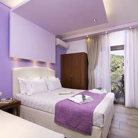 Apartament Irini Patira
