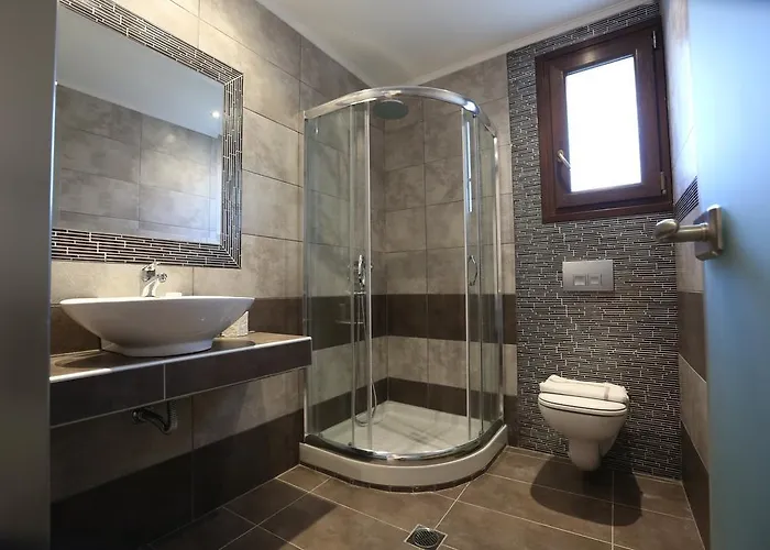 Apartament Irini Patira